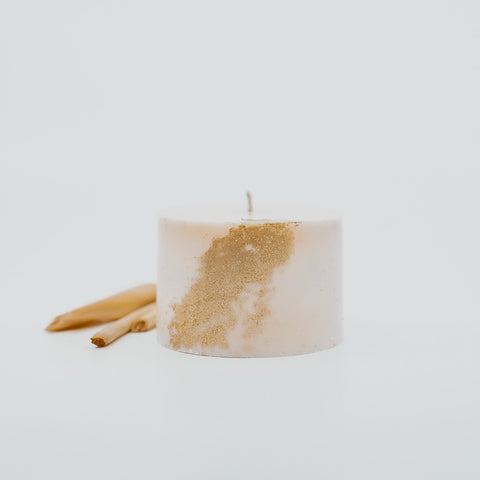 MIJA soy wax candle with BIO gold glitter